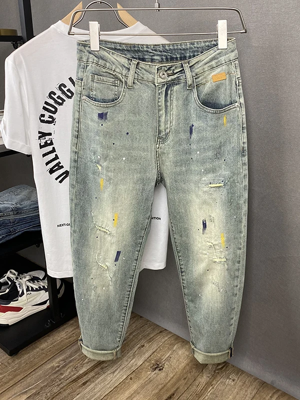 Мужские рваные джинсы, весна-лето 2023, новые эластичные облегающие джинсы с чернилами, девять предметов, винтажные джинсы со средней талией в стиле ретро
Мужские рваные джинсы, весна-лето 2023, новые эластичные облегающие джинсы с чернилами, девять предметов, винтажные джинсы со средней талией в стиле ретро