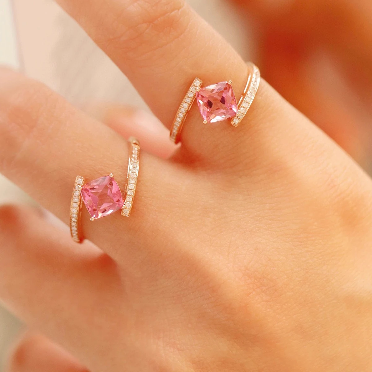 Pure silver s925 ring Vintage Fashion Full Diamond Light Luxury Versatile Simple Design Ring
Pure silver s925 ring Vintage Fashion Full Diamond Light Luxury Versatile Simple Design Ring