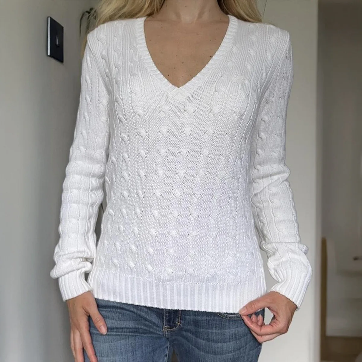 2025 Autumn and Winter Casual Simple Long Sleeved Solid Color Woolen Sweater Women's Clothing
2025 Autumn and Winter Casual Simple Long Sleeved Solid Color Woolen Sweater Women's Clothing