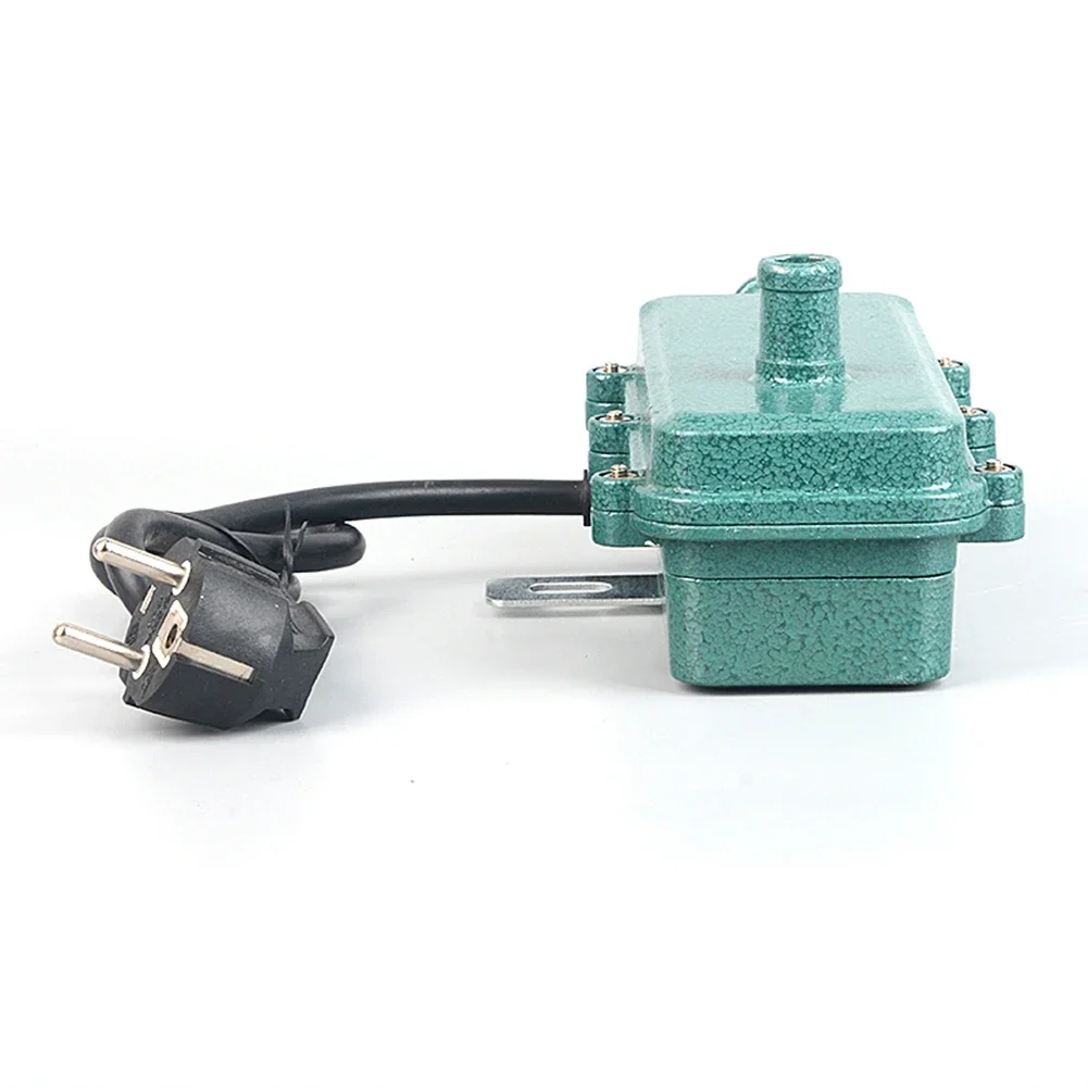 3KW 230V Car Preheater Engine Heater Preheater Tank Air Parking Heater For Motor Car Heating Accessories
3KW 230V Car Preheater Engine Heater Preheater Tank Air Parking Heater For Motor Car Heating Accessories
