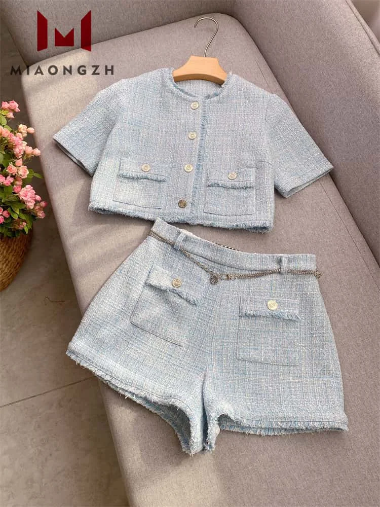 High Quality Luxury Blue Tweed Set For Women O Neck Coat Short Sleeve Tassels Jacket Top Or Ladies High Waist Shorts Fashion New
High Quality Luxury Blue Tweed Set For Women O Neck Coat Short Sleeve Tassels Jacket Top Or Ladies High Waist Shorts Fashion New