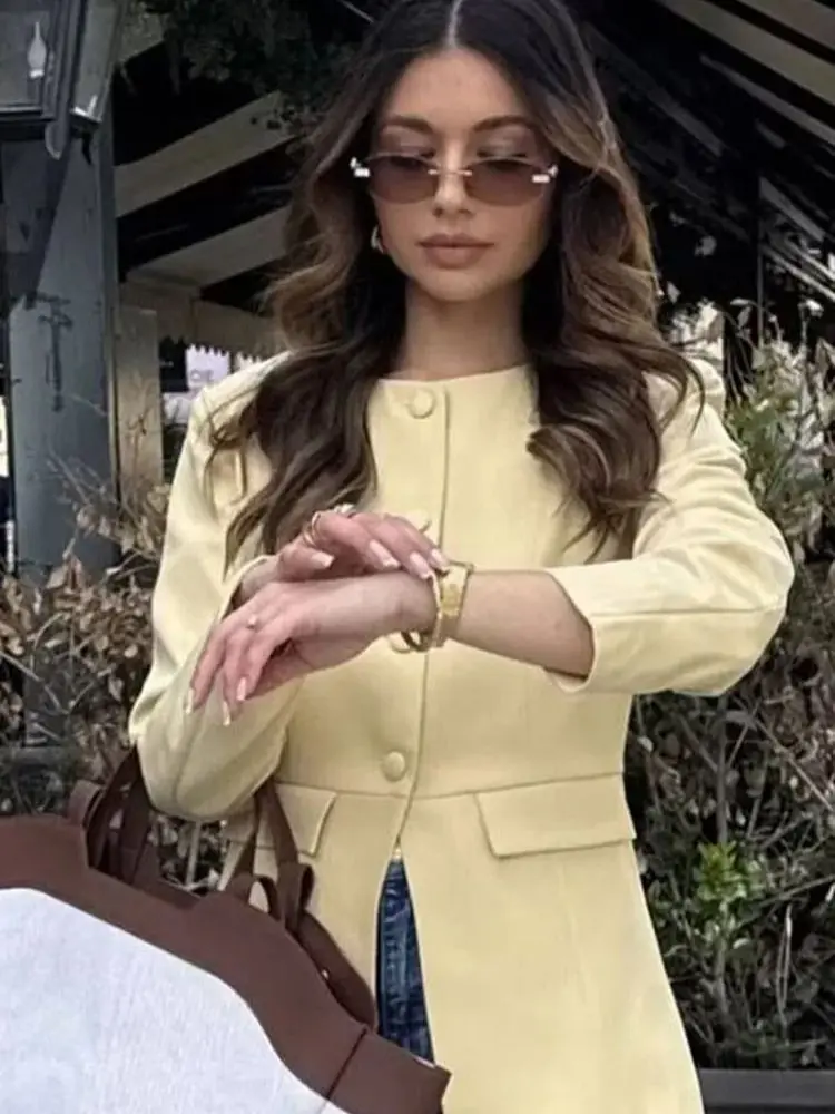 Women's Yellow Blazer Coat 2025 Autumn O-Neck Pockets Single Breasted Suit Office Lady Streetwear Commute Outwear Coats 
Women's Yellow Blazer Coat 2025 Autumn O-Neck Pockets Single Breasted Suit Office Lady Streetwear Commute Outwear Coats