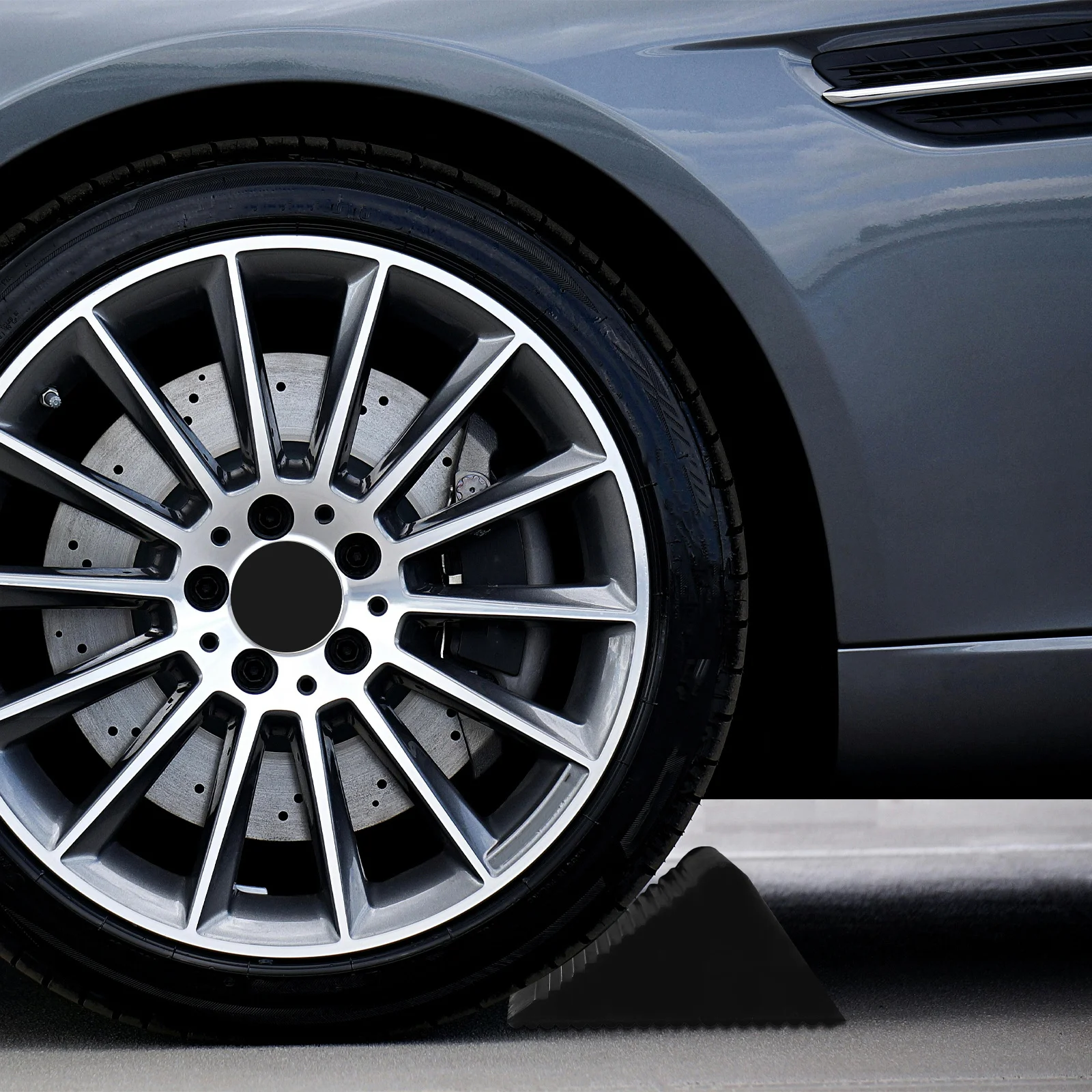 Wheel Chock Rubber Triangular Tire Stopper Vehicle Safety Enhanced Stability Non Slip Wheel Block Trailer Camper
Wheel Chock Rubber Triangular Tire Stopper Vehicle Safety Enhanced Stability Non Slip Wheel Block Trailer Camper