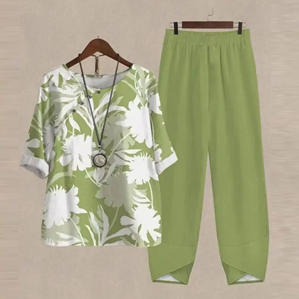 Women Lightweight Suit Breathable Two-piece Suit Retro Leaf Print Women's Top Pants Set with Wide Leg Elastic Waist Half Sleeve
Women Lightweight Suit Breathable Two-piece Suit Retro Leaf Print Women's Top Pants Set with Wide Leg Elastic Waist Half Sleeve