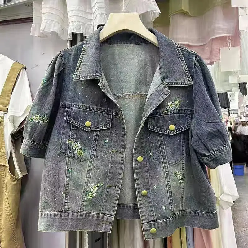 Retro Hot Drill Thin Denim Jacket Women Summer 2024 New Casual Fashion Floral Embroidery Short-sleeved Denim Shirt Crop Top
Retro Hot Drill Thin Denim Jacket Women Summer 2024 New Casual Fashion Floral Embroidery Short-sleeved Denim Shirt Crop Top