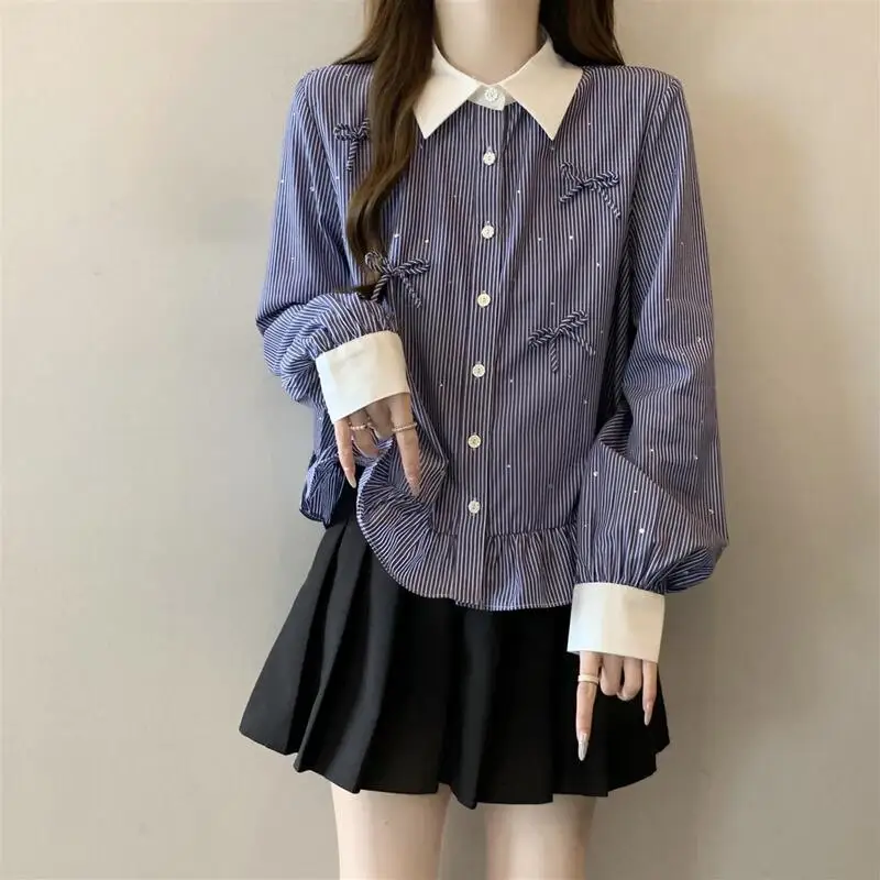 Korean Women's Striped Bow Loose Long Sleeved Shirt for Spring and Autumn New Style Contrasting Color Fashionable Tops Versatile
Korean Women's Striped Bow Loose Long Sleeved Shirt for Spring and Autumn New Style Contrasting Color Fashionable Tops Versatile