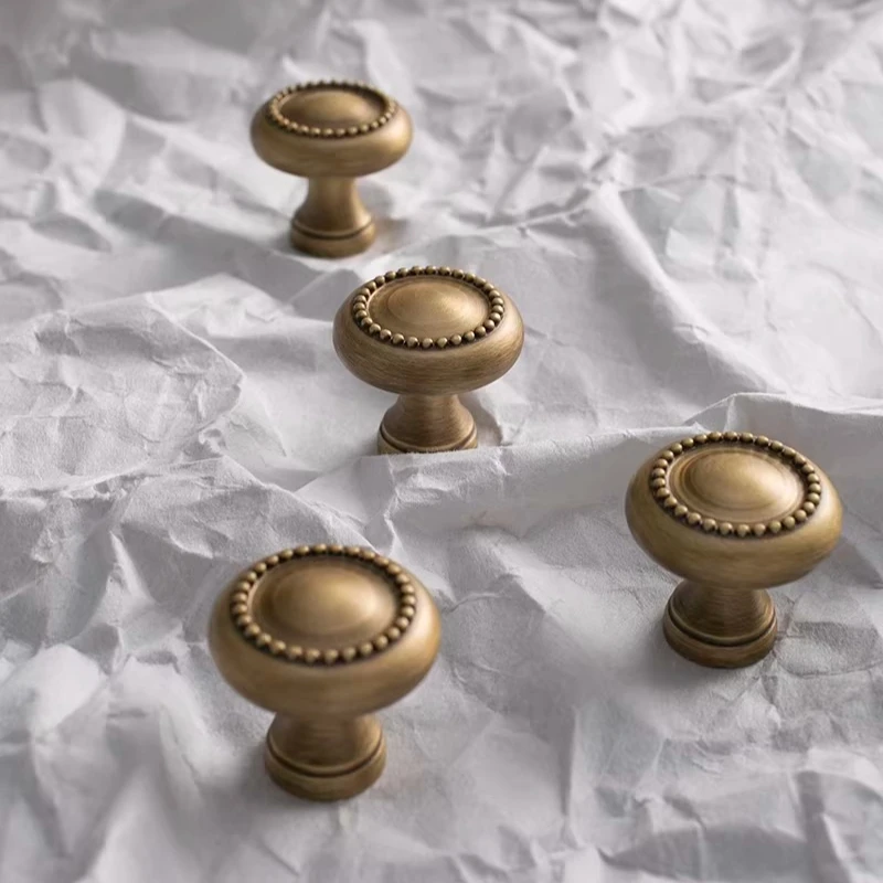 Antique Bronze Cabinet Handles Small Round Knob Retro Cloakroom Bedroom Shoe Cabinet for Drawer Wardrobe Door Handle with Screws
Antique Bronze Cabinet Handles Small Round Knob Retro Cloakroom Bedroom Shoe Cabinet for Drawer Wardrobe Door Handle with Screws
