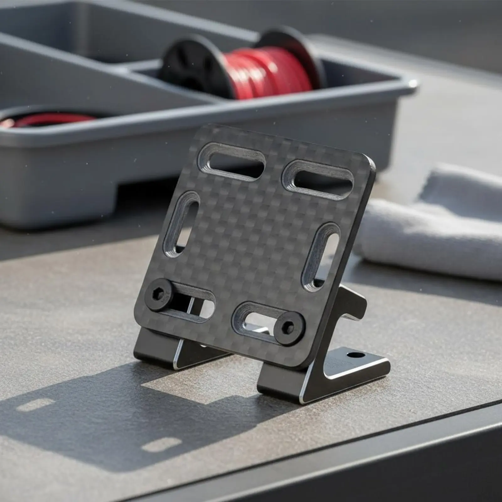 Carbon Fiber Pattern ESC Plate Easy to Install ESC Mount Plate Speed Controller Mount Board Heat Dissipation for Drift Racing
Carbon Fiber Pattern ESC Plate Easy to Install ESC Mount Plate Speed Controller Mount Board Heat Dissipation for Drift Racing
