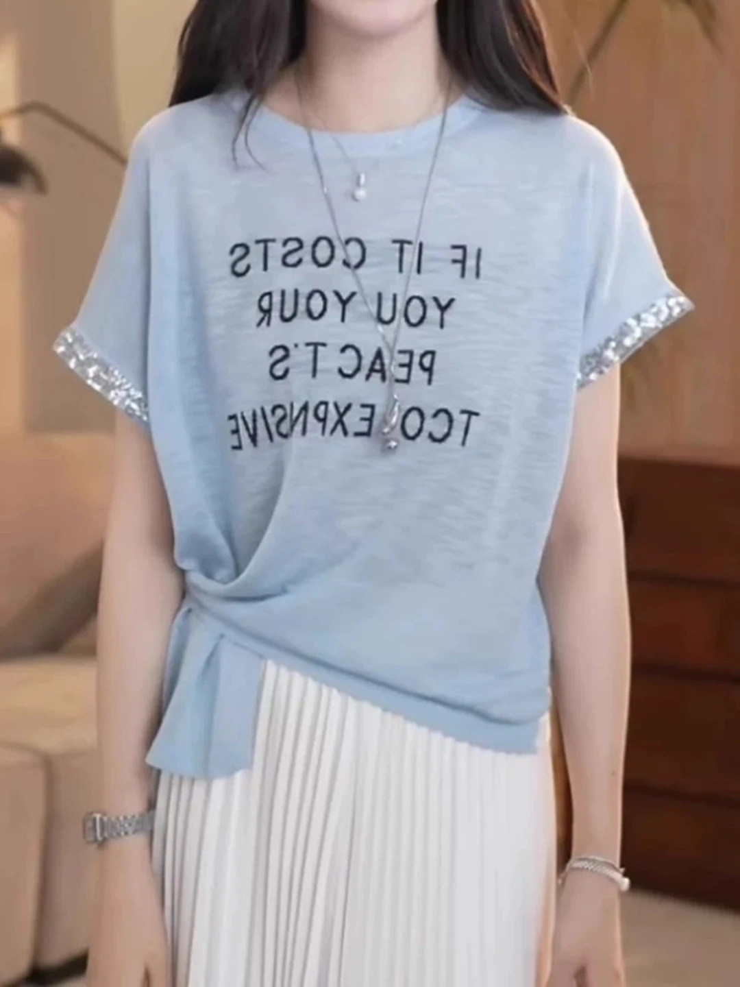 Fashionable Glitter Design Short Sleeve Knitted T-Shirt Women's Loose Fit round Neck Top Summer 2026 plus Size Slimming Effect
Fashionable Glitter Design Short Sleeve Knitted T-Shirt Women's Loose Fit round Neck Top Summer 2026 plus Size Slimming Effect