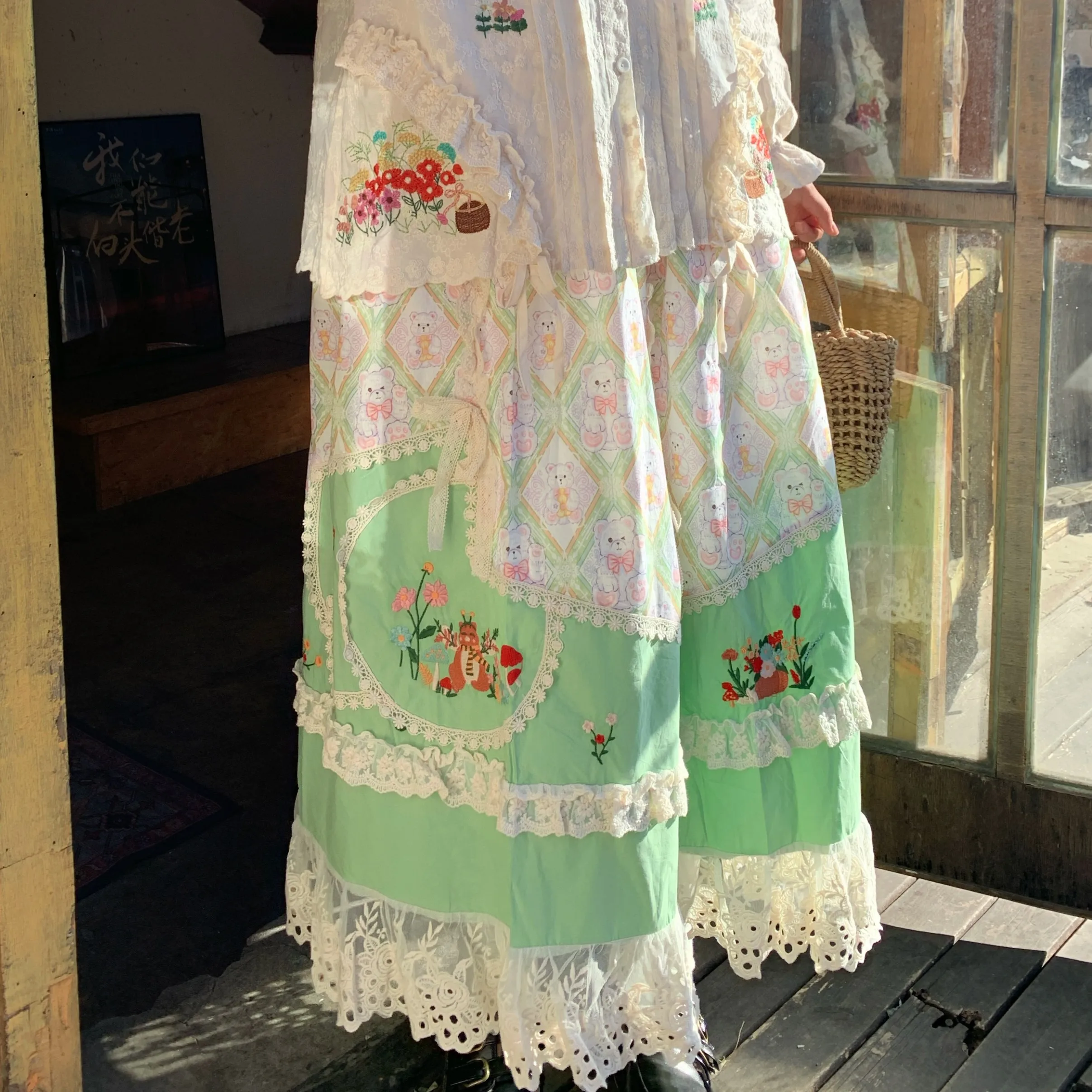 Female Green Cotton Patchwork Ruffled Lace Embroidery Midi Skirt Mori Girl Sweet Lolita Kawaii Cute Cottagecore Long Skirt
Female Green Cotton Patchwork Ruffled Lace Embroidery Midi Skirt Mori Girl Sweet Lolita Kawaii Cute Cottagecore Long Skirt