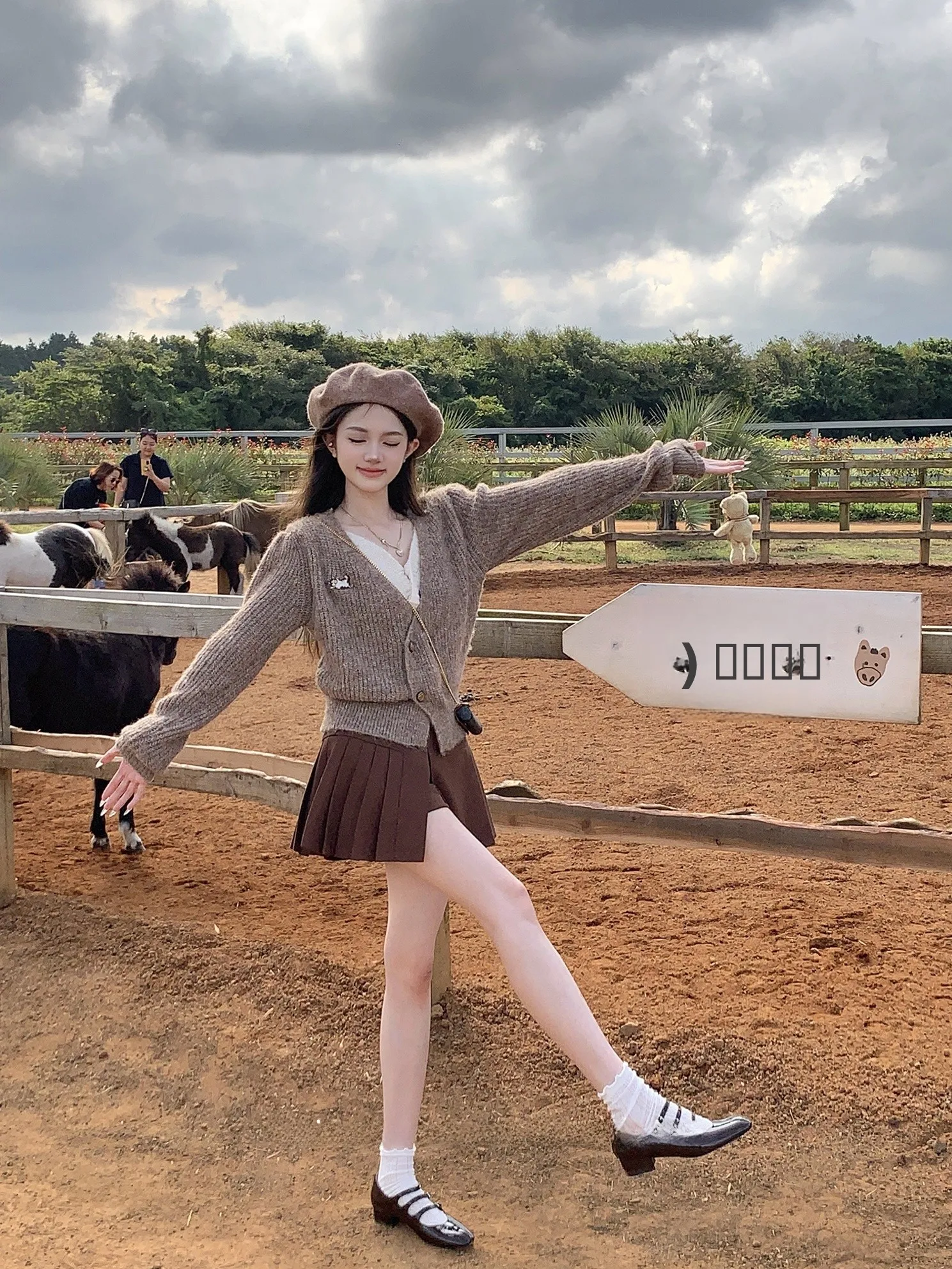 Acaine A-Line Pleated Skirt Women's Autumn Sle College Girls' Skirts Spring New Arrival f Body Skirts
Acaine A-Line Pleated Skirt Women's Autumn Sle College Girls' Skirts Spring New Arrival f Body Skirts