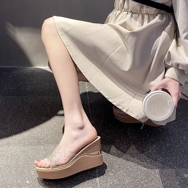 Shoes for Women Rubber Sandals Wedge Heel Woman Slippers New Style Shoe 2024 Trend Top Designs Casual Slides Unique Natural Skin
Shoes for Women Rubber Sandals Wedge Heel Woman Slippers New Style Shoe 2024 Trend Top Designs Casual Slides Unique Natural Skin