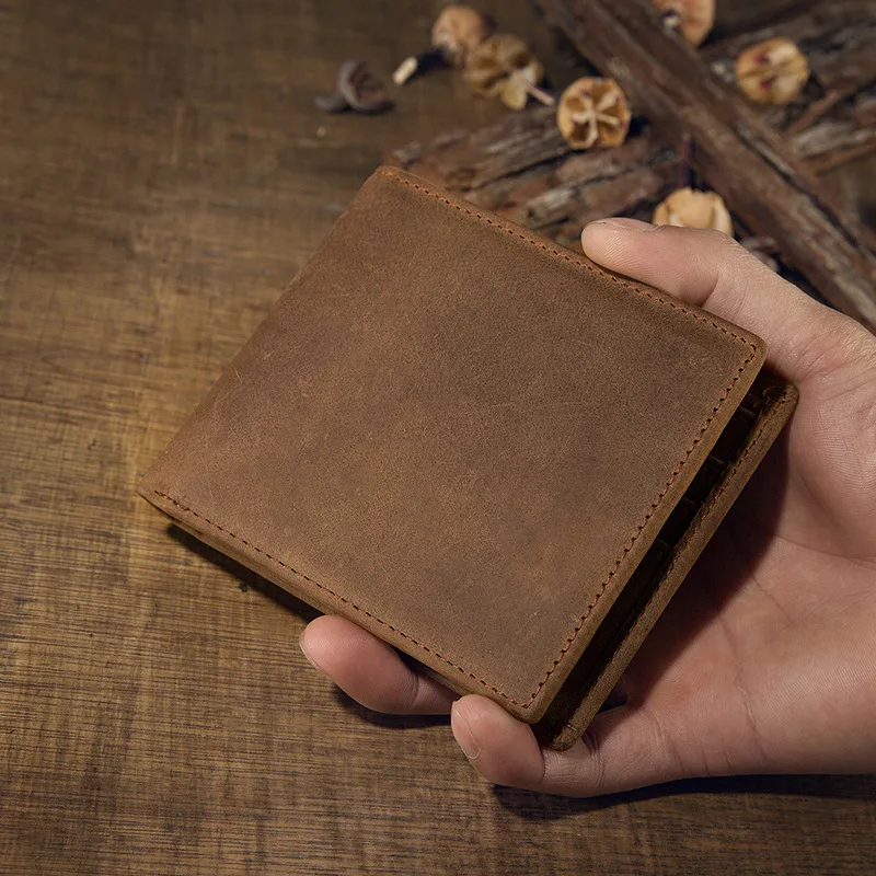 Original wallet men's short leather horizontal casual wallet cowhide simple and light Japanese and Korean personalized mad horse
Original wallet men's short leather horizontal casual wallet cowhide simple and light Japanese and Korean personalized mad horse