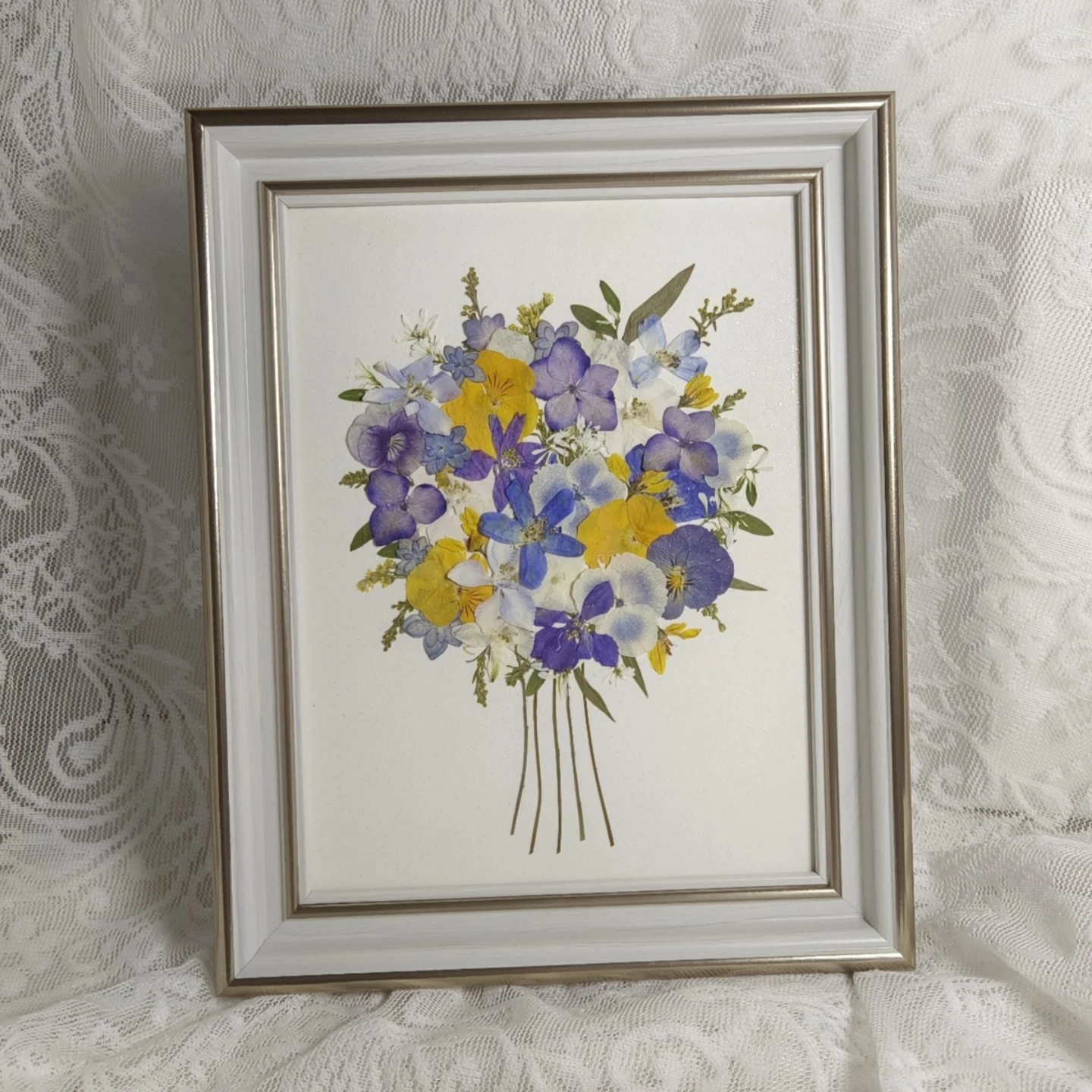 0058 Pressed Flower Art Handmade Vintage Photo Frame Home Decor Gift Idea Rustic Boho Minimalist Style Natural Beauty Wall Art
0058 Pressed Flower Art Handmade Vintage Photo Frame Home Decor Gift Idea Rustic Boho Minimalist Style Natural Beauty Wall Art