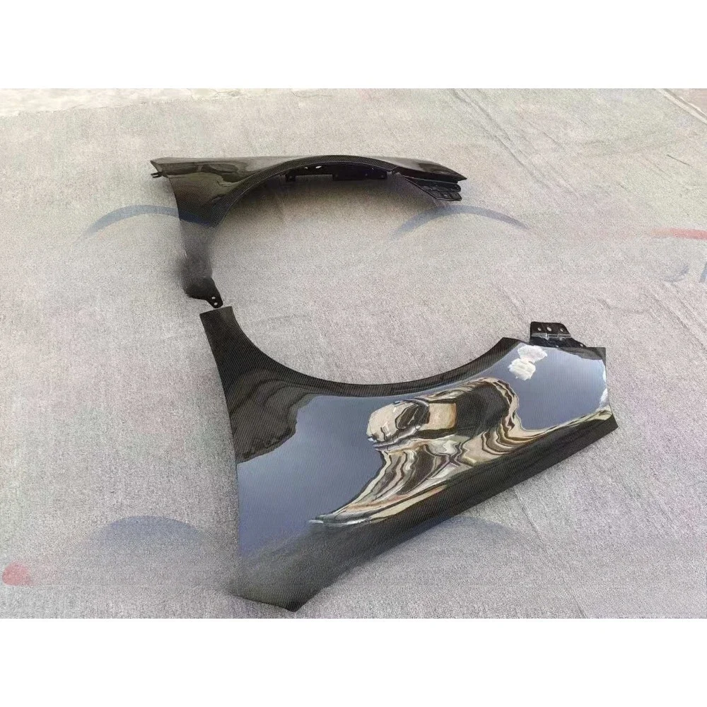 Carbon Fiber Fenders Golf MK5 R32 Model 2006