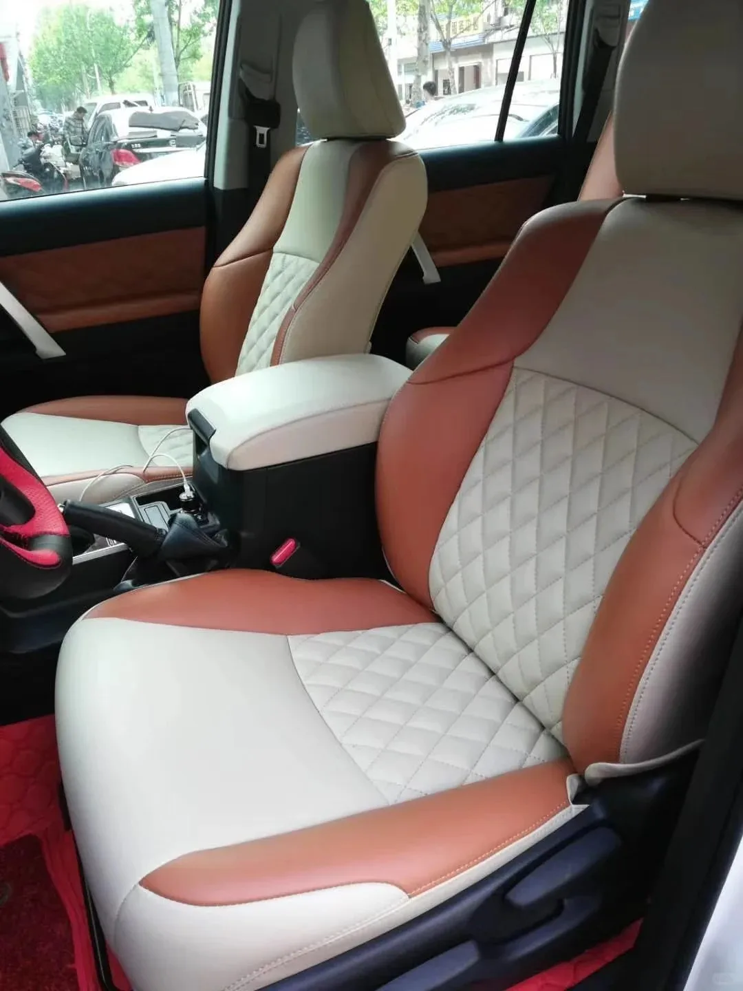 Hot-selling Customized Seat Leather Cover for All Models for Toyota Series, One Piece Is Also Wholesale Price
Hot-selling Customized Seat Leather Cover for All Models for Toyota Series, One Piece Is Also Wholesale Price