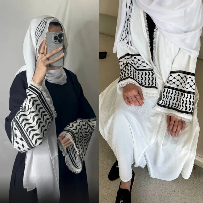 2025 Muslim Women's Clothing Middle Eastern Fashion Abaya Embroidered Cardigan Robe W001
2025 Muslim Women's Clothing Middle Eastern Fashion Abaya Embroidered Cardigan Robe W001