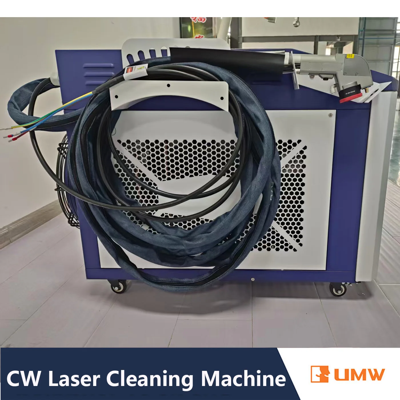 Ручной лазерный очиститель CW 1500 Вт, 2000 Вт, 3000 Вт, лазерная установка непрерывного действия для удаления ржавчины, масла и краски
Ручной лазерный очиститель CW 1500 Вт, 2000 Вт, 3000 Вт, лазерная установка непрерывного действия для удаления ржавчины, масла и краски