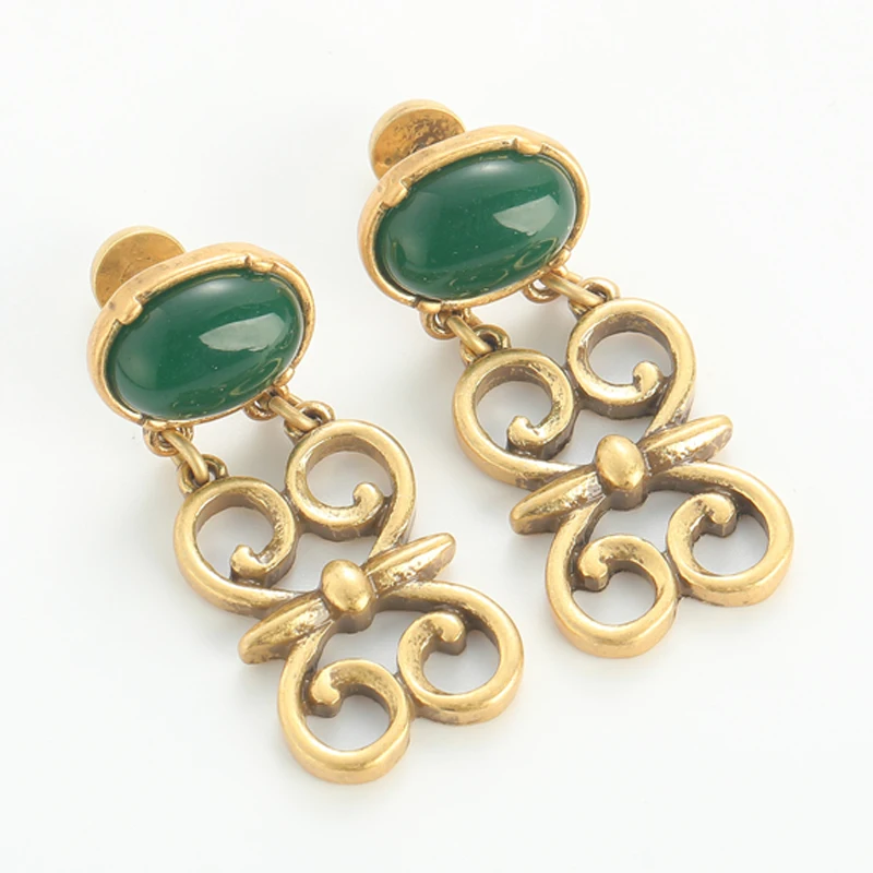 Vintage Hollow Butterfly Earrings Oval Green Agate Retro Woman Gold Color Drop Dangle Designer Elegant Luxury Quality Jewelry
Vintage Hollow Butterfly Earrings Oval Green Agate Retro Woman Gold Color Drop Dangle Designer Elegant Luxury Quality Jewelry