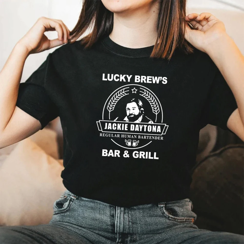Lucky Brew' бар и гриль футболка, что мы делаем в тени, Классическая футболка, унисекс футболки с коротким рукавом, винтажные футболки, повседневный Топ
Lucky Brew' бар и гриль футболка, что мы делаем в тени, Классическая футболка, унисекс футболки с коротким рукавом, винтажные футболки, повседневный Топ