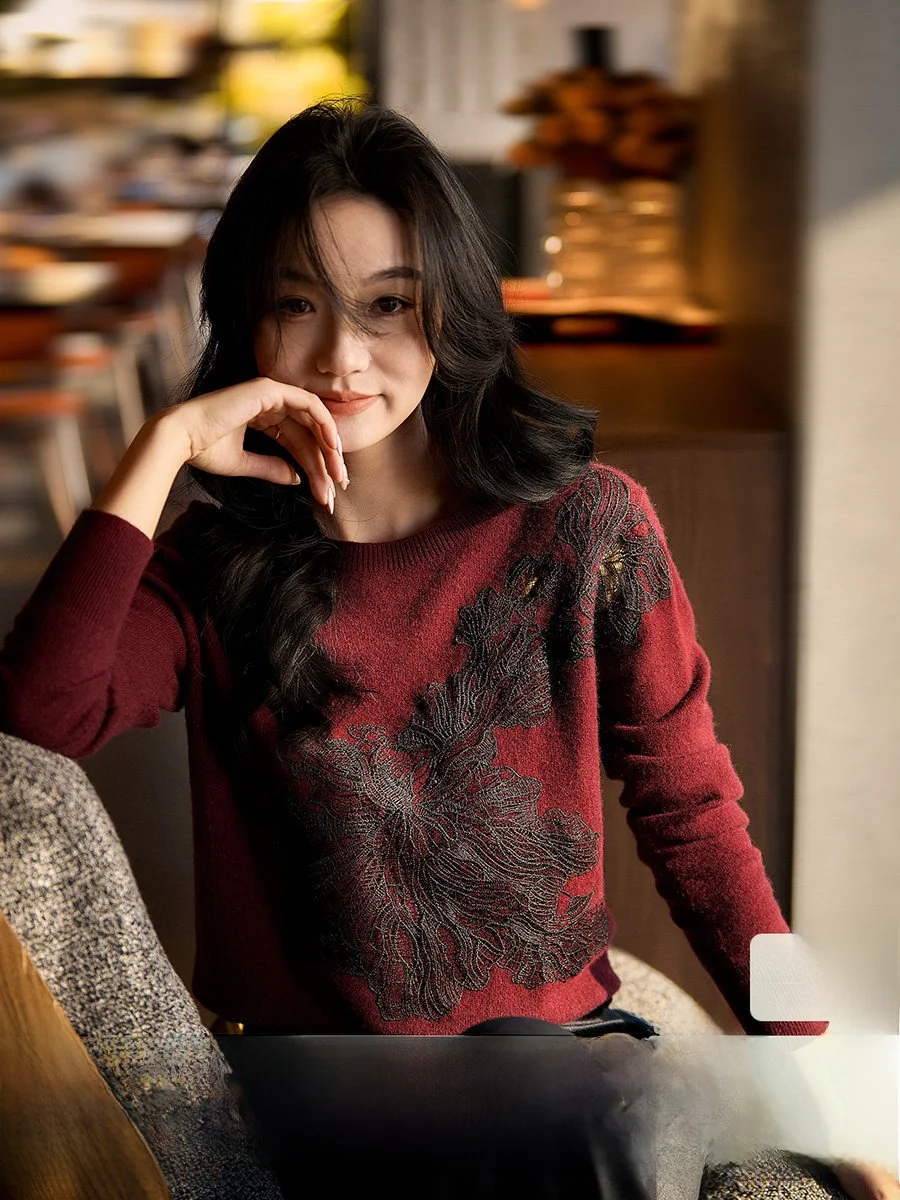 XiaoHanGe Embroidered Camere Wool Knitted round Ne Lazy Overhead Top Soft Long Sve Plant Floral Patterned Women's Sweater
XiaoHanGe Embroidered Camere Wool Knitted round Ne Lazy Overhead Top Soft Long Sve Plant Floral Patterned Women's Sweater