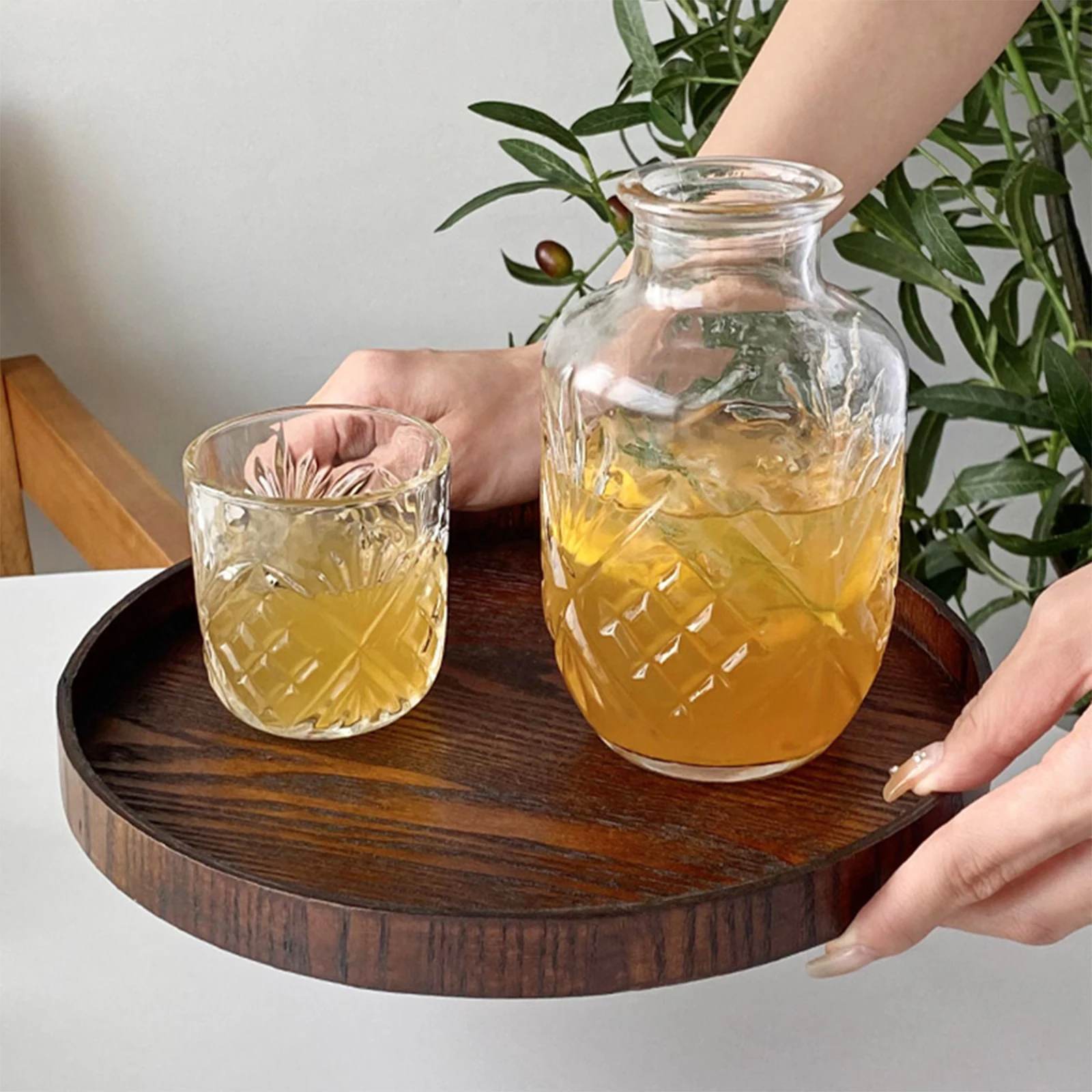 Retro Thick Glass Water Cold Kettle Juice Glass Coffee Cup Water Glass Set Bedside Night Carafe Drinkware for Midnight Drink
Retro Thick Glass Water Cold Kettle Juice Glass Coffee Cup Water Glass Set Bedside Night Carafe Drinkware for Midnight Drink