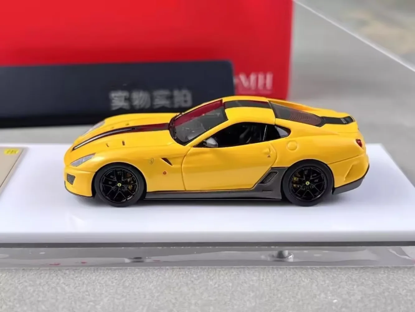 DMH 1:64 599 GTO Super Racing Sports Model Diecast Resin Car Collection Limited Edition Hobby Toys
DMH 1:64 599 GTO Super Racing Sports Model Diecast Resin Car Collection Limited Edition Hobby Toys