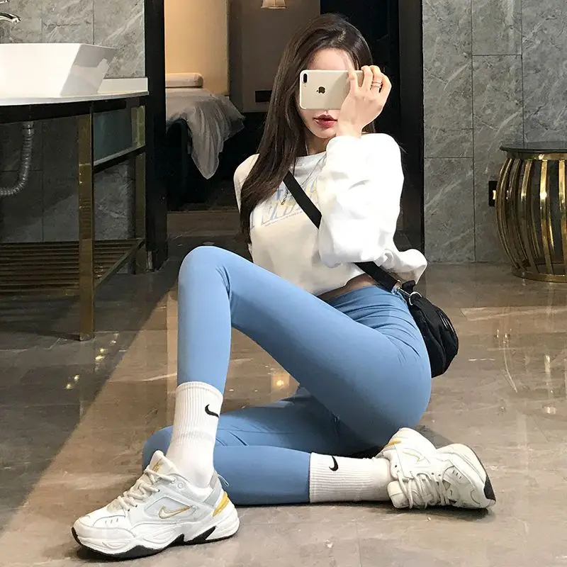 Женские готические леггинсы на Хэллоуин, забавные широкие брюки на каждый день, с завязками на животе, контрастные жаккардовые базовые колготки для выступлений
Женские готические леггинсы на Хэллоуин, забавные широкие брюки на каждый день, с завязками на животе, контрастные жаккардовые базовые колготки для выступлений