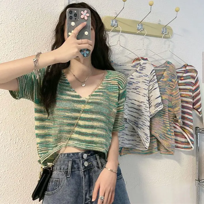 New Fashion Korean Knitted Shirt Women's Summer Thin Edition Short Style Loose V-neck Hollow Short Sleeve Top
New Fashion Korean Knitted Shirt Women's Summer Thin Edition Short Style Loose V-neck Hollow Short Sleeve Top