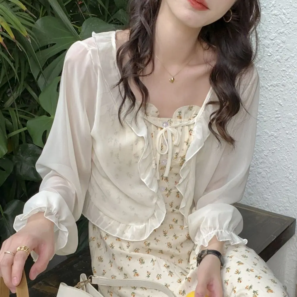 Long Sleeves Chiffon Wrapped Sun Protection Cape Scarves Poncho Lace Cardigan Short Top Coat Korean Style Shawl Sunscreen Shawl
Long Sleeves Chiffon Wrapped Sun Protection Cape Scarves Poncho Lace Cardigan Short Top Coat Korean Style Shawl Sunscreen Shawl