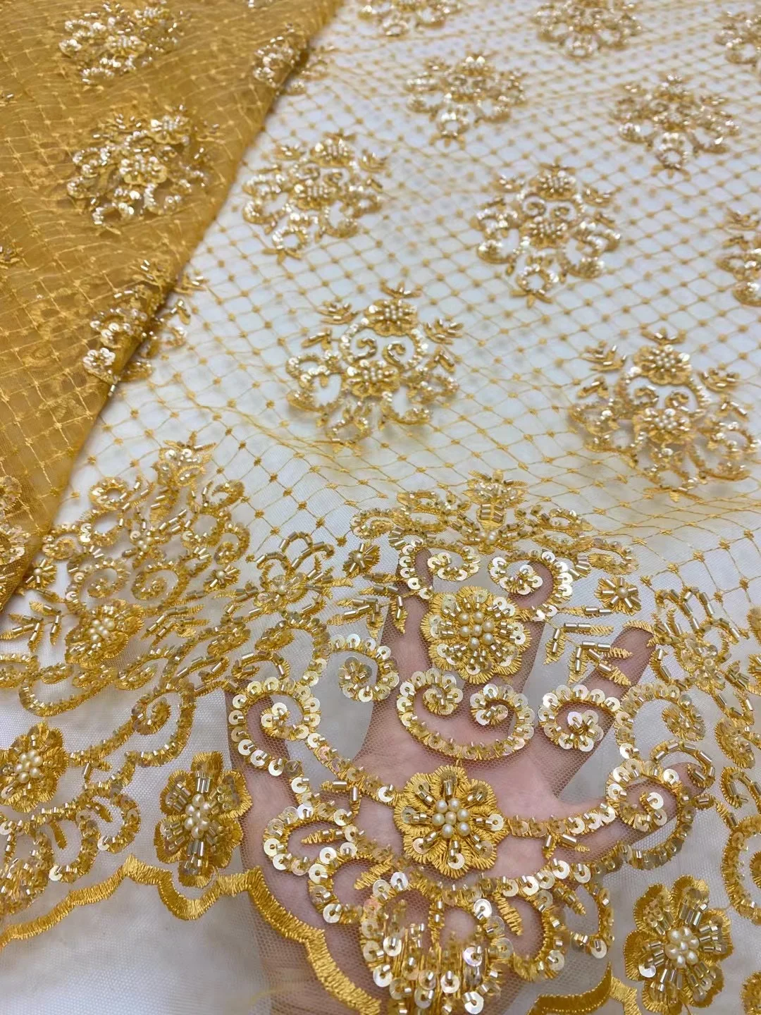 Newest Gorgeous Gold African Handmade Beads Laces Fabrics Luxury Nigerian French Sequins Mesh Lace Fabric For Wedding Sewing 
Newest Gorgeous Gold African Handmade Beads Laces Fabrics Luxury Nigerian French Sequins Mesh Lace Fabric For Wedding Sewing