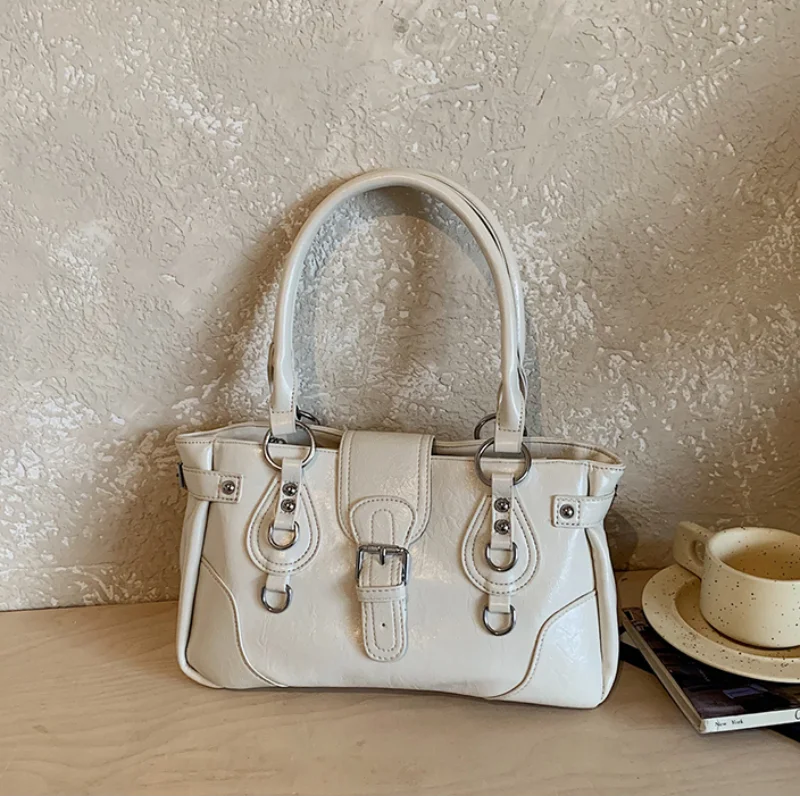 Brand Stylish PU Shoulder Bag Korean Zipper Belt Buckle Motorcycle Bag Large Capacity Commute Tote Bag Solid Color Crossbody Bag
Brand Stylish PU Shoulder Bag Korean Zipper Belt Buckle Motorcycle Bag Large Capacity Commute Tote Bag Solid Color Crossbody Bag