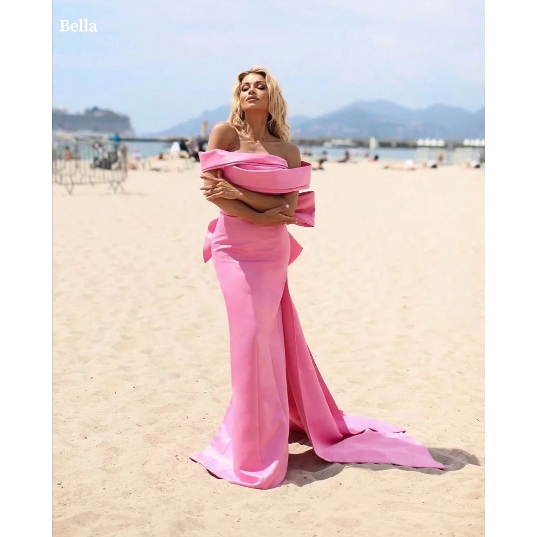 Bella Customized Pink Bow Trailing One Shoulder Mermaid robes de soirée Satin Backless Party Dresses Floor-Length Prom Dress
Bella Customized Pink Bow Trailing One Shoulder Mermaid robes de soirée Satin Backless Party Dresses Floor-Length Prom Dress