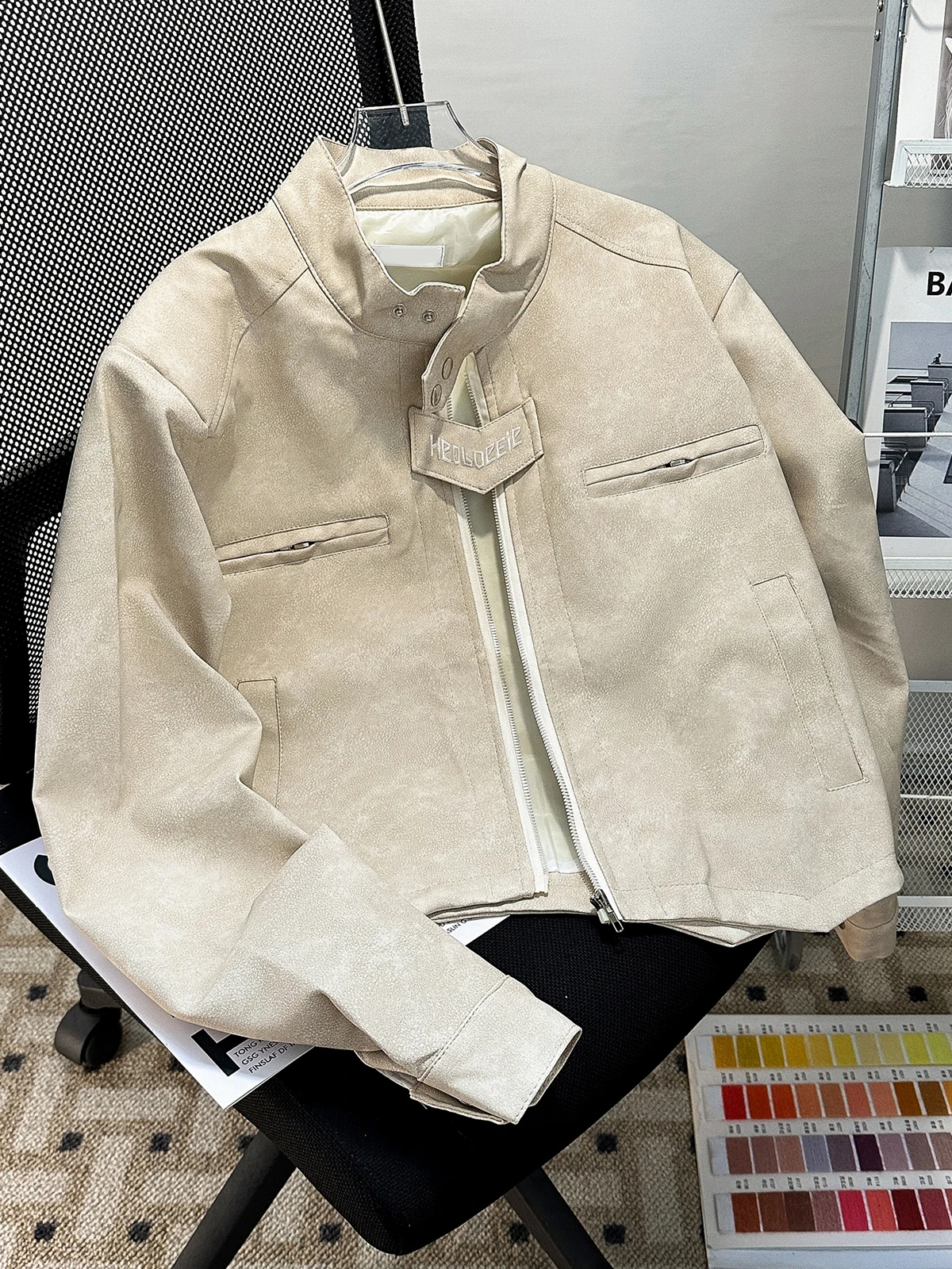 Mens et Coat Bicycle Hearts Valentine Special Italian Made Elegant Romantic Anniversary Gift Stylish Date Night Couples Ins
Mens et Coat Bicycle Hearts Valentine Special Italian Made Elegant Romantic Anniversary Gift Stylish Date Night Couples Ins