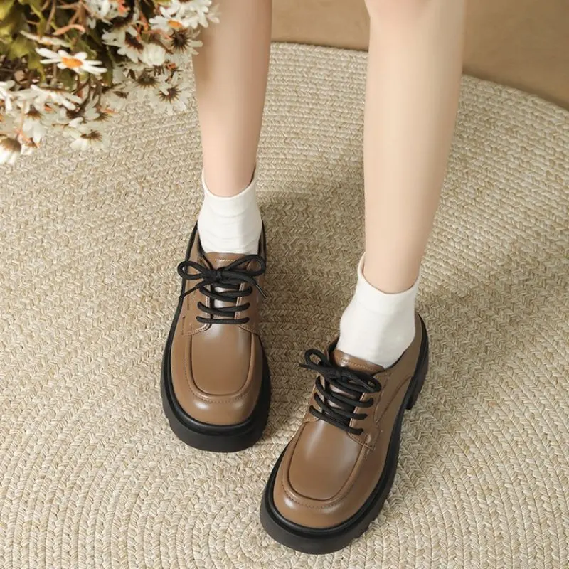 2024 NEW Spring Women Is Leather Shoes British Style Lace-up Design High Heel Ladies Casual Thick-soled Loafers Fashion Comfort
2024 NEW Spring Women Is Leather Shoes British Style Lace-up Design High Heel Ladies Casual Thick-soled Loafers Fashion Comfort