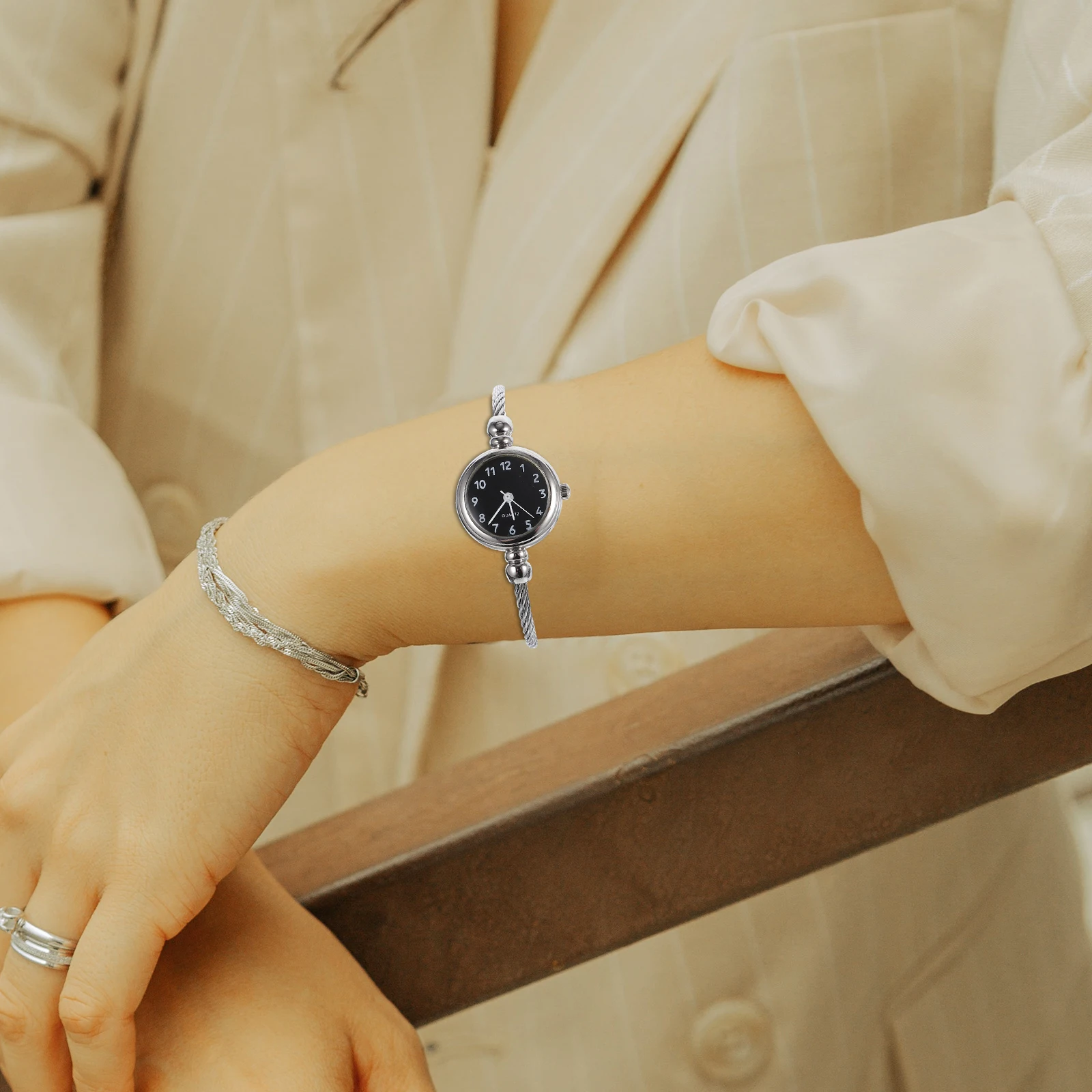 2024 Trendy Digital Watches For Women Elegant Business Dress Quartz Watch Black Durable Sturdy Charm Bracelet Gift For Valentine
2024 Trendy Digital Watches For Women Elegant Business Dress Quartz Watch Black Durable Sturdy Charm Bracelet Gift For Valentine