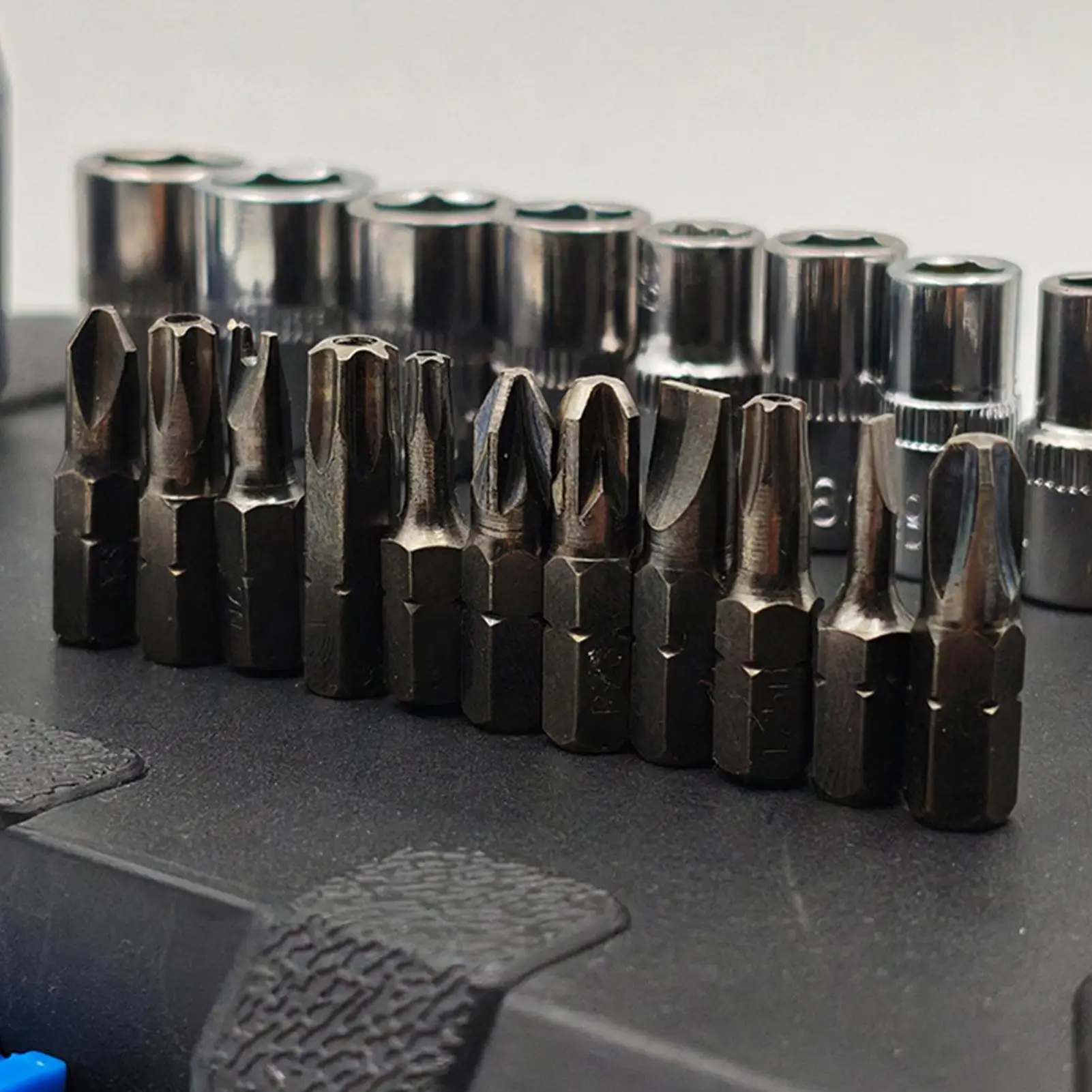 Ratcheting Screwdriver Set 69-In-1 Ratcheting Bit Driver Precision Anti-Slip Ergonomic Tool For Electrical Plumbing Automotive
Ratcheting Screwdriver Set 69-In-1 Ratcheting Bit Driver Precision Anti-Slip Ergonomic Tool For Electrical Plumbing Automotive