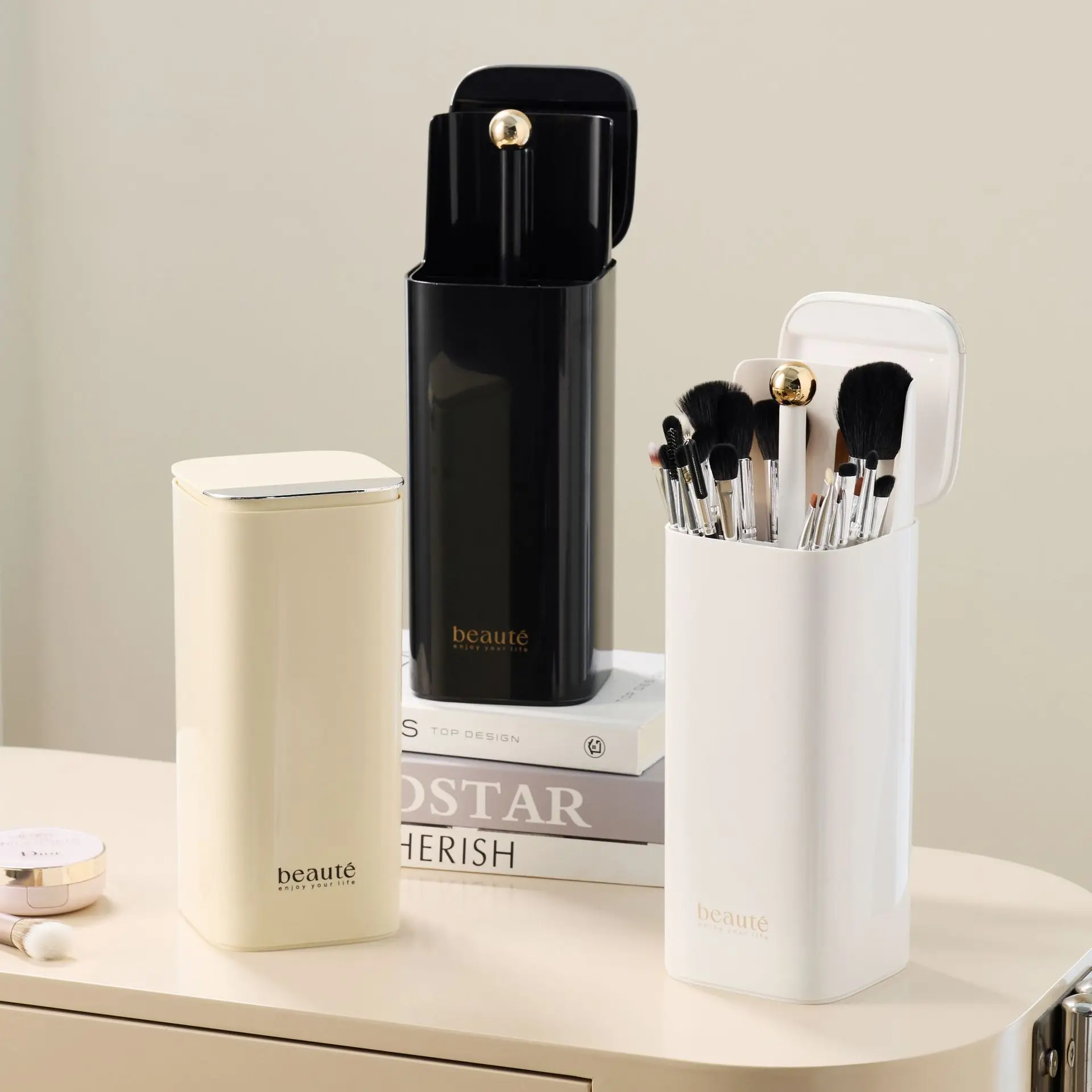 Makeup Brushes Holder Automatic Lifting Dustproof Makeup Brush Holder Desktop Makeup Tools Lipstick Eyebrow Pen Holder Container
Makeup Brushes Holder Automatic Lifting Dustproof Makeup Brush Holder Desktop Makeup Tools Lipstick Eyebrow Pen Holder Container
