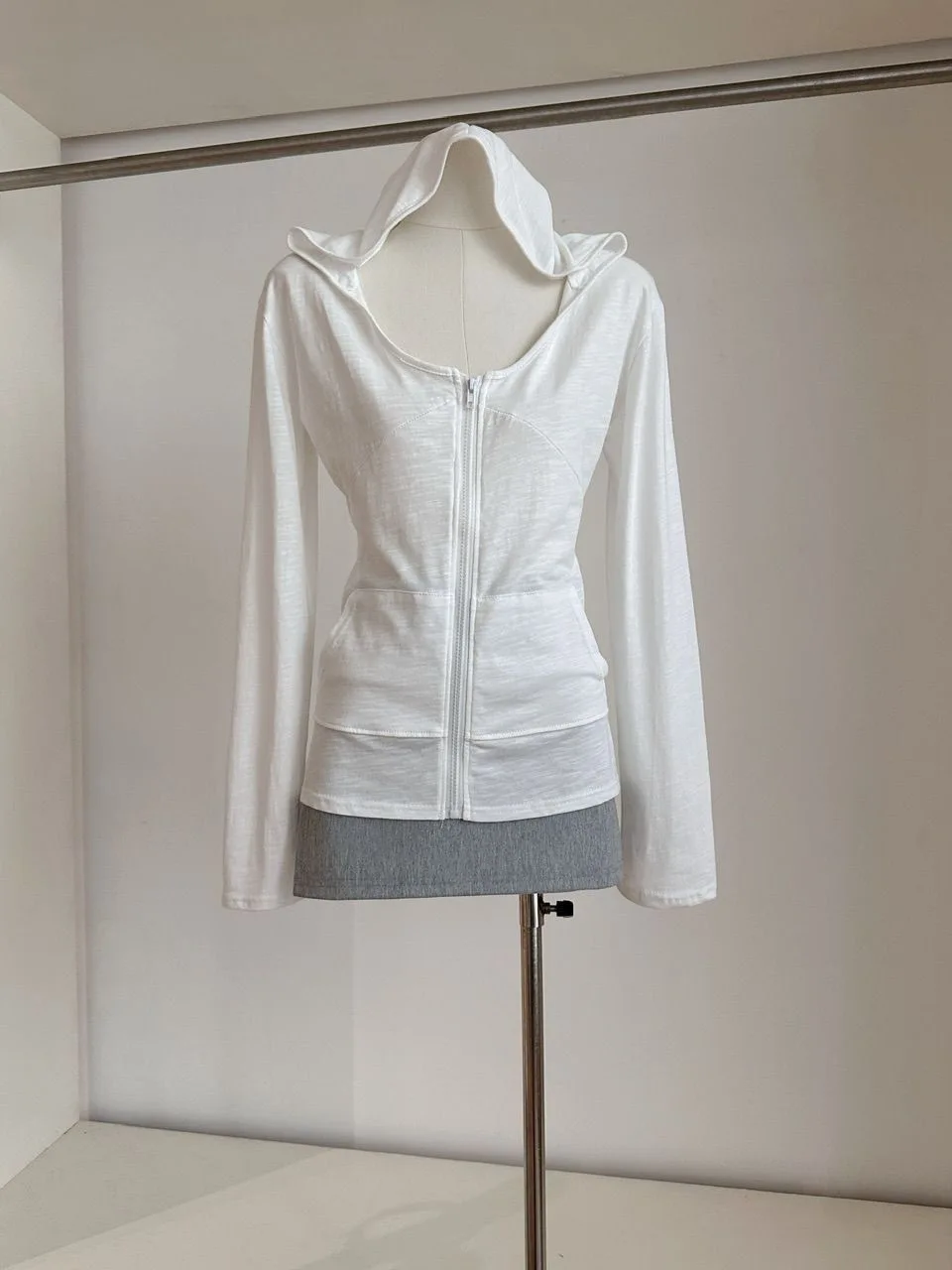 Slimming Long Sleeve Zipper Design Women's Summer Fashion Sun Protection Coat Hooded Cardigan Stylish Outerwear for Ladies
Slimming Long Sleeve Zipper Design Women's Summer Fashion Sun Protection Coat Hooded Cardigan Stylish Outerwear for Ladies