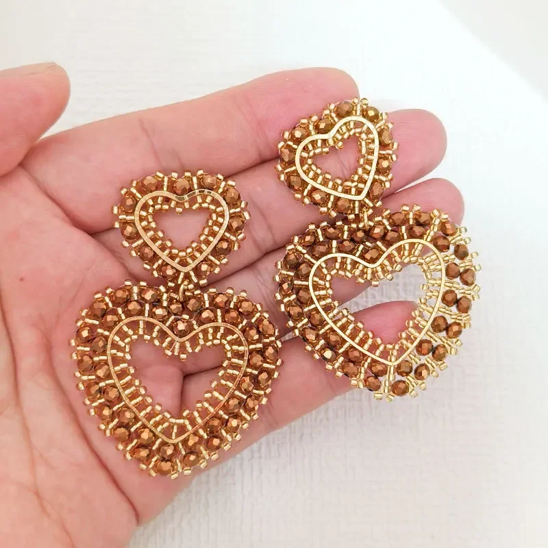 2025 Handmade Bead Earring Heart-shaped Graph Crystal Originality Hand Knitting Bohemia Fashion Simple Beaded Earrings for Women
2025 Handmade Bead Earring Heart-shaped Graph Crystal Originality Hand Knitting Bohemia Fashion Simple Beaded Earrings for Women