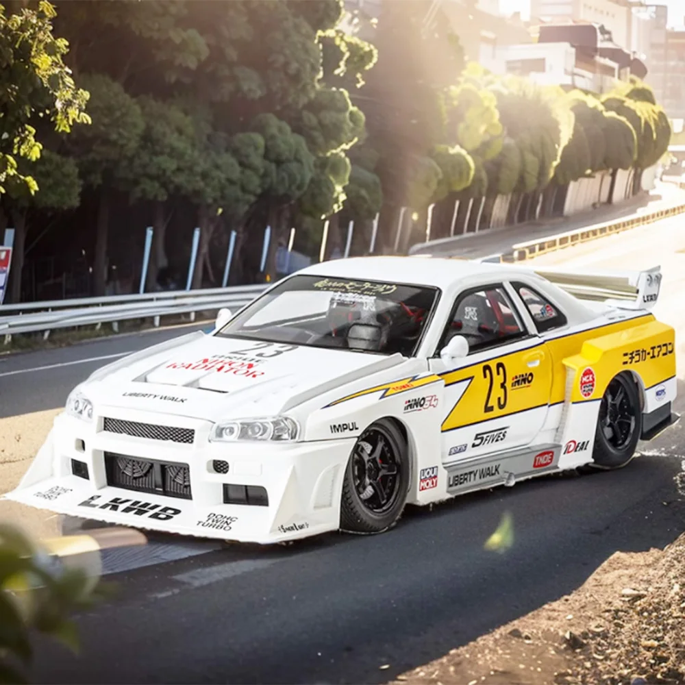 1:24 GTR S15 SKYLINE Model Sports Car Toys Alloy Diecast Miniature Supercars Sound Light Shock Absorption Pull Back Kids Gifts
1:24 GTR S15 SKYLINE Model Sports Car Toys Alloy Diecast Miniature Supercars Sound Light Shock Absorption Pull Back Kids Gifts