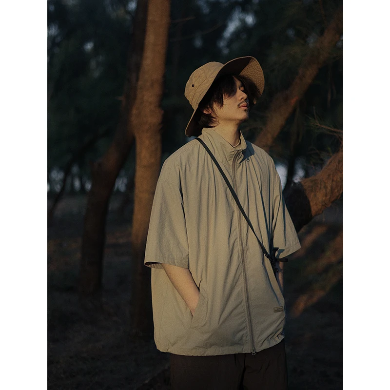 Youth Outdoor Sports Jacket Short Sleeve Men's Trendy Japanese Style Stand Collar Summer Breathable Outerwear Air Conditionin...
Youth Outdoor Sports Jacket Short Sleeve Men's Trendy Japanese Style Stand Collar Summer Breathable Outerwear Air Conditionin...