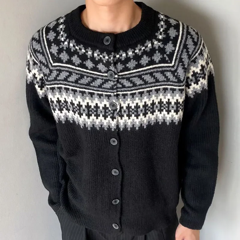 Geometry Fair Island Cardigan Sweater Male Christmas Knitwear Autumn Winter Men's Pattern Christmas Sweater Button Cardigan Knit
Geometry Fair Island Cardigan Sweater Male Christmas Knitwear Autumn Winter Men's Pattern Christmas Sweater Button Cardigan Knit