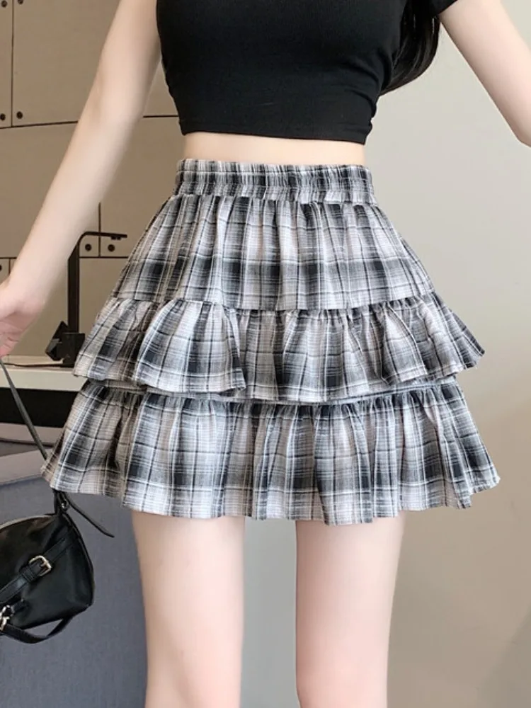 Skirts Womens 2025 Luxury Korean Style Plaid Halfskirt Summer Elastic Waist Elegant Slim A Line Short Skirts for Woman
Skirts Womens 2025 Luxury Korean Style Plaid Halfskirt Summer Elastic Waist Elegant Slim A Line Short Skirts for Woman