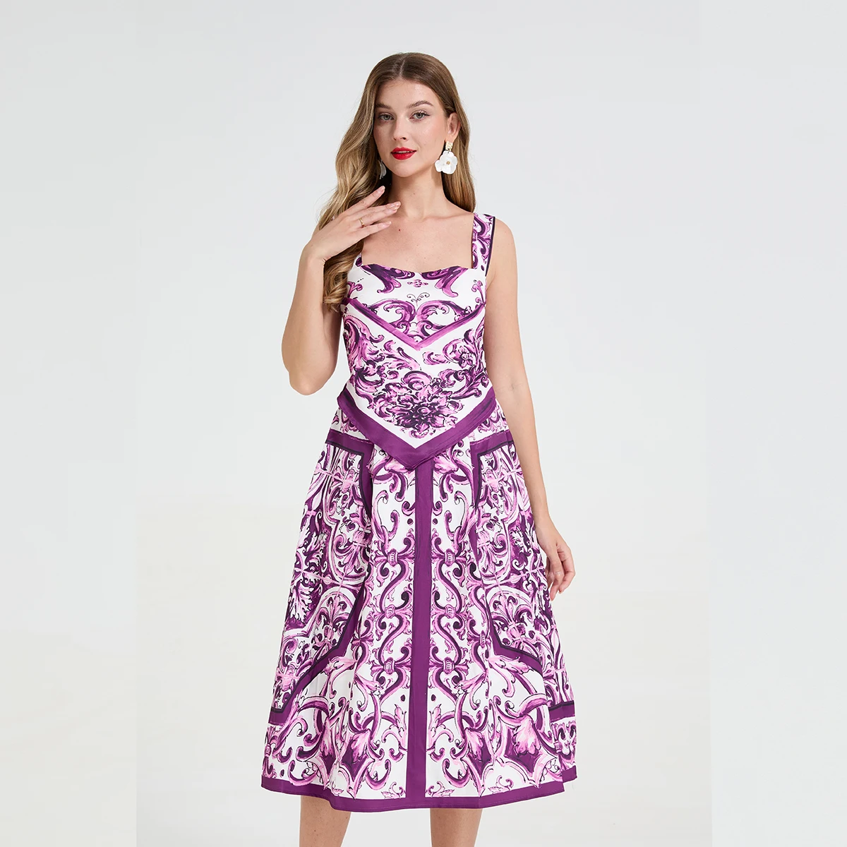 Summer Holiday Purple Blue and White Porcelain Runway Dress Women's Spaghetti Strap Backless Floral Print Party Midi Vestidos
Summer Holiday Purple Blue and White Porcelain Runway Dress Women's Spaghetti Strap Backless Floral Print Party Midi Vestidos