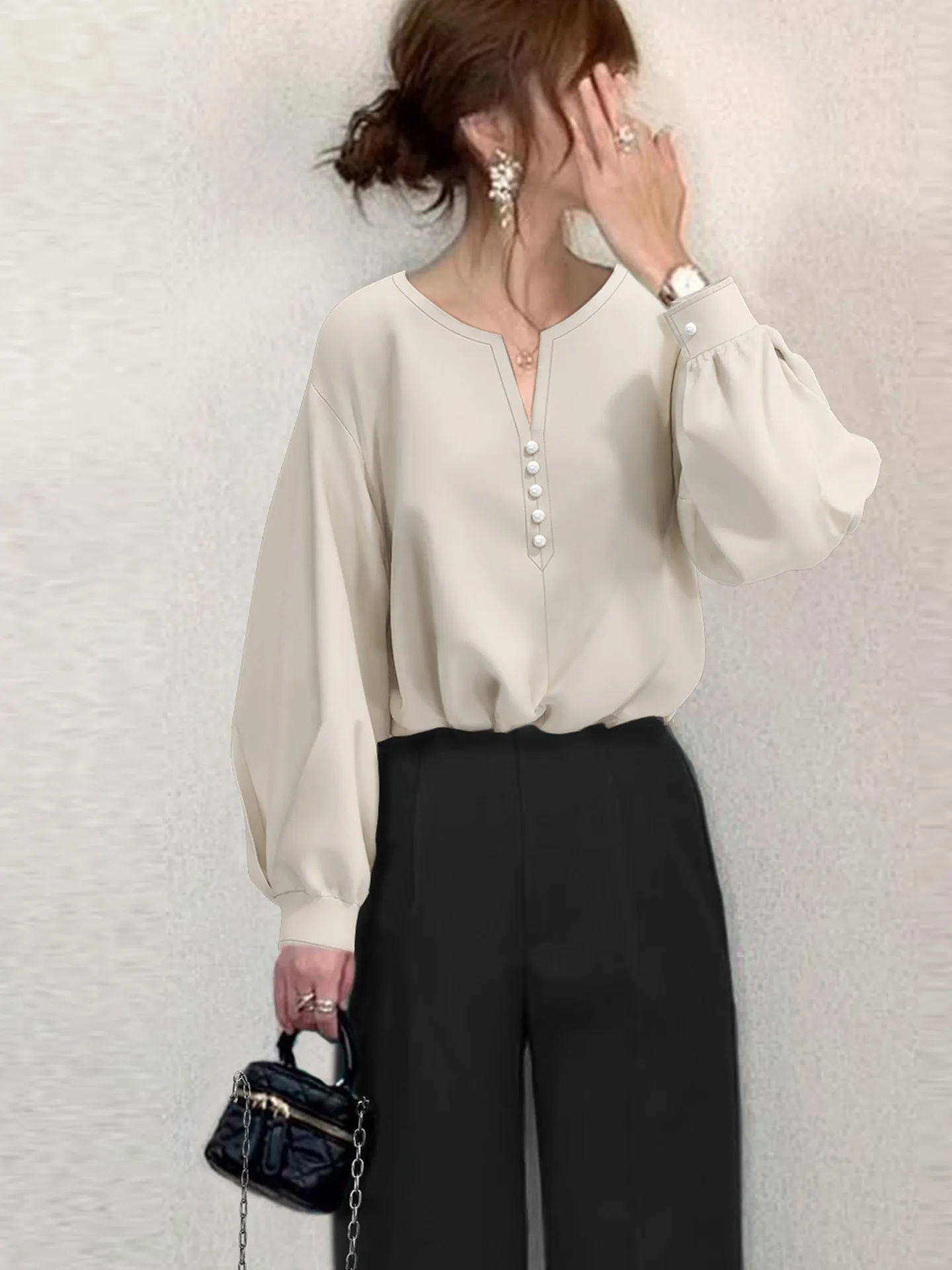 Design Sensation Pearl Button V-Neck Commuter Top Women's Sweatshirt Spring 2025 Cross-Border Japanese Style Small Audience
Design Sensation Pearl Button V-Neck Commuter Top Women's Sweatshirt Spring 2025 Cross-Border Japanese Style Small Audience