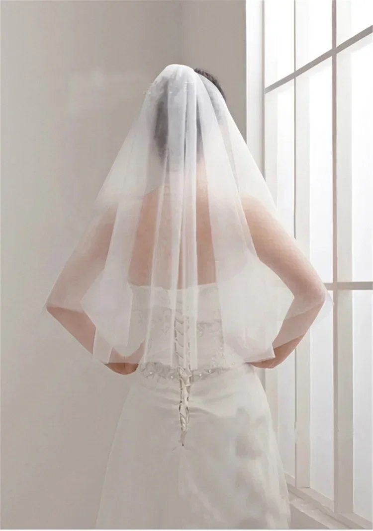 Fashionable Charming Hot Sale Bridal Accessories Wedding Veil With Hair Comb For Bride Women
Fashionable Charming Hot Sale Bridal Accessories Wedding Veil With Hair Comb For Bride Women