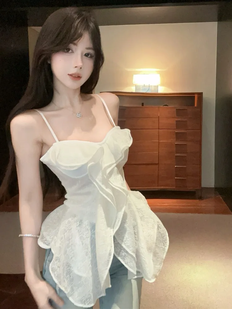 Slim Fit White Lace Trim Strap Vest Women's Summer New Style Sexy Spicy Girl Fashion Top Korean Style Knitted mid Waist
Slim Fit White Lace Trim Strap Vest Women's Summer New Style Sexy Spicy Girl Fashion Top Korean Style Knitted mid Waist