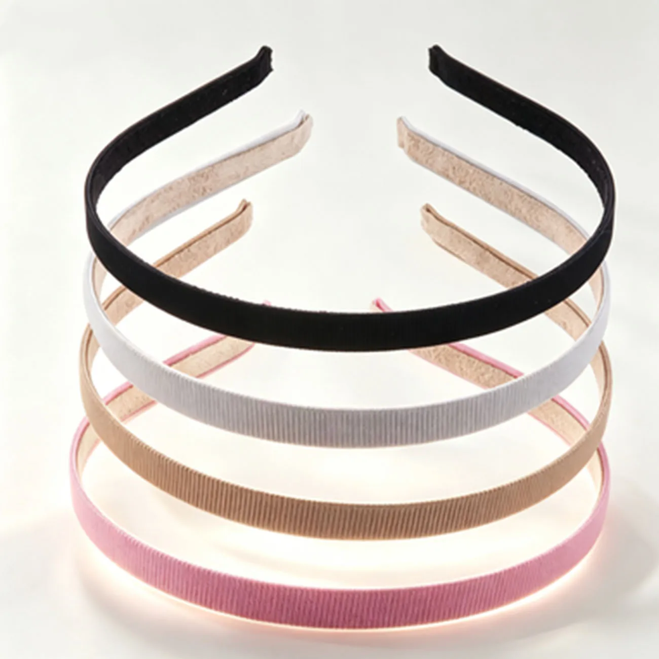4 Colors Thin Fabric Headbands Non Slip Solid Hair Hoop Daily Hair Band, Women Sports Hair Accessories
4 Colors Thin Fabric Headbands Non Slip Solid Hair Hoop Daily Hair Band, Women Sports Hair Accessories