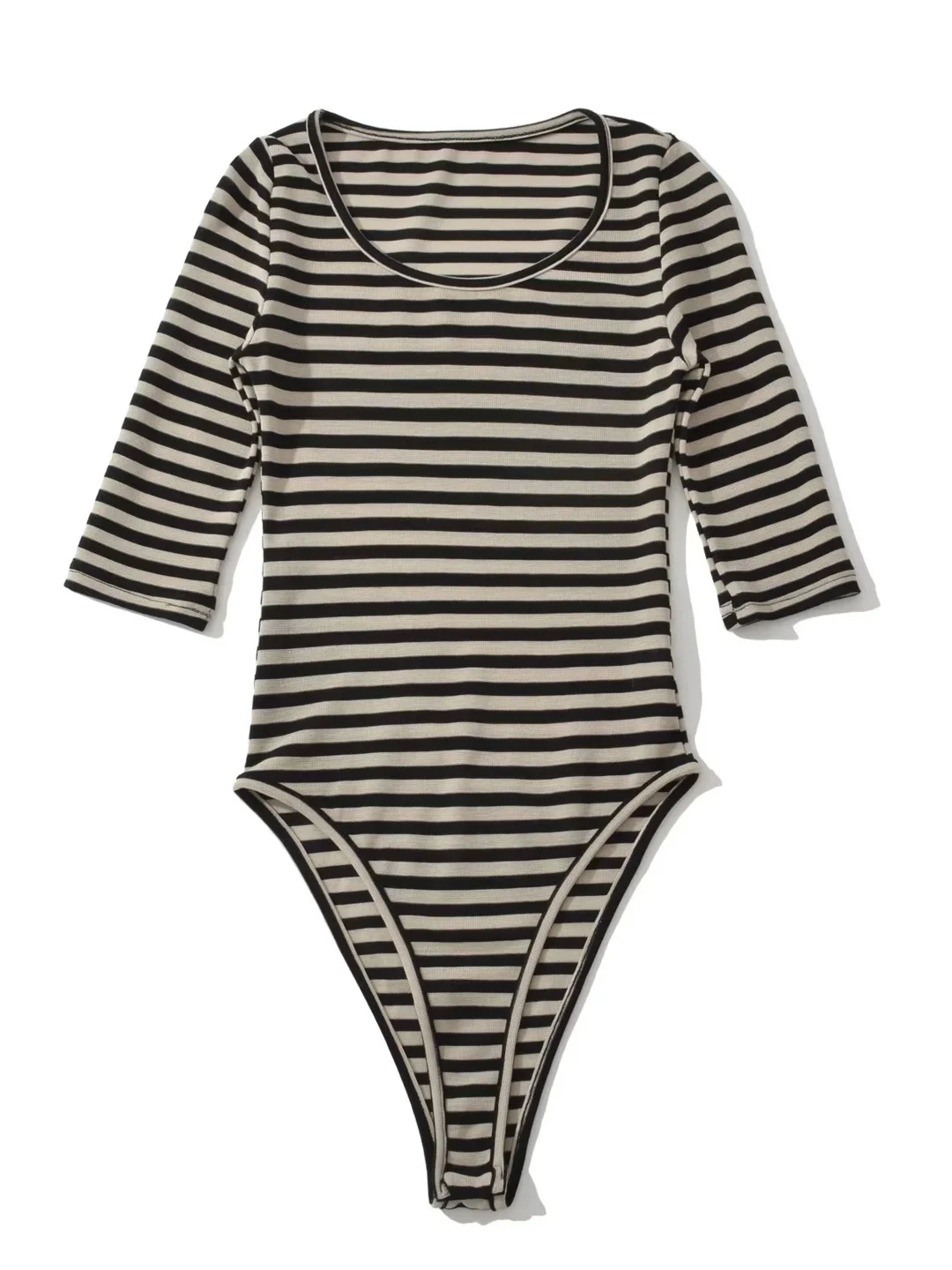 Сексуальная женская базовая футболка в полоску с коротким рукавом, эластичная, облегающая, осенняя коллекция 2025, новая модная модель китайского производства.
Сексуальная женская базовая футболка в полоску с коротким рукавом, эластичная, облегающая, осенняя коллекция 2025, новая модная модель китайского производства.